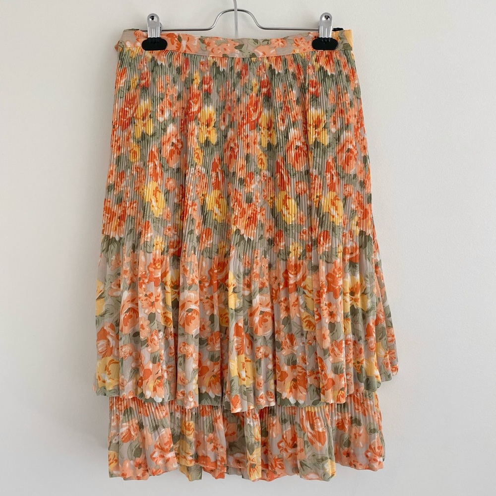 Vintage Floral Pleated Skirt